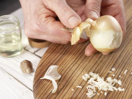 Gebackene Spinatnester Zubereitung Schritt 1 Gebackene Spinatnester Zubereitung Schritt 1