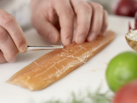 Gebeizte Lachsforelle Zubereitung Schritt 1 Gebeizte Lachsforelle Zubereitung Schritt 1