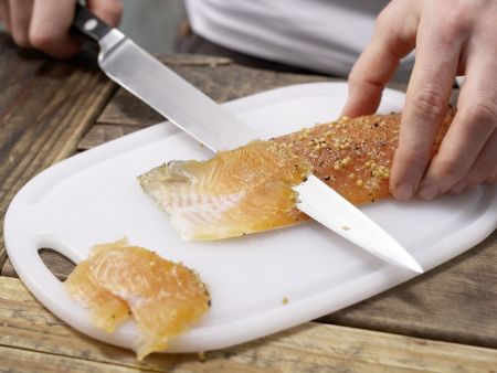 Gebeizte Saiblingsfilets Zubereitung Schritt 7 Gebeizte Saiblingsfilets Zubereitung Schritt 7
