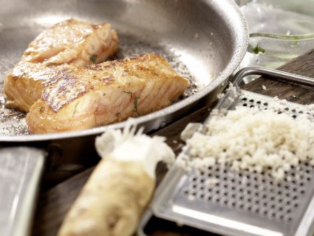 Gebratene gebeizte Lachsfilets Zubereitung Schritt 13 Gebratene gebeizte Lachsfilets Zubereitung Schritt 13