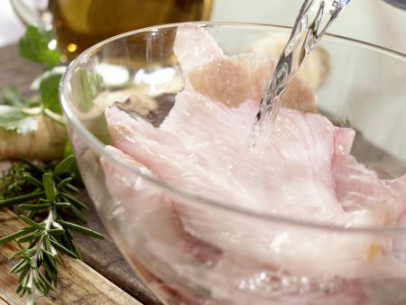 Gebratene gebeizte Lachsfilets Zubereitung Schritt 4 Gebratene gebeizte Lachsfilets Zubereitung Schritt 4
