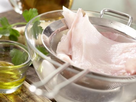 Gebratene gebeizte Lachsfilets Zubereitung Schritt 6 Gebratene gebeizte Lachsfilets Zubereitung Schritt 6