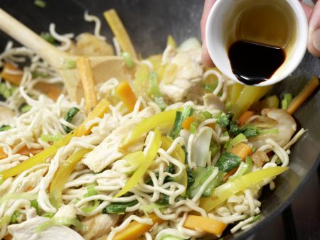 Bratnudeln Zubereitung Schritt 11 Bratnudeln Zubereitung Schritt 11