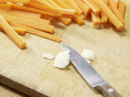 Bratnudeln Zubereitung Schritt 2 Bratnudeln Zubereitung Schritt 2