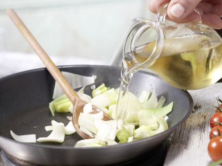Gebratener Seelachs mit Wildreis Zubereitung Schritt 3 Gebratener Seelachs mit Wildreis Zubereitung Schritt 3