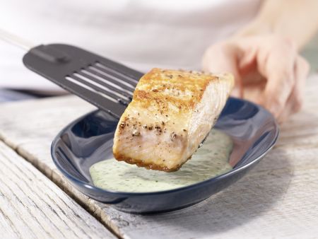Gebratenes Lachsfilet Zubereitung Schritt 6 Gebratenes Lachsfilet Zubereitung Schritt 6