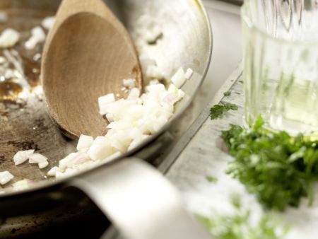 Gedämpfte Kalbsfiletsteaks Zubereitung Schritt 7 Gedämpfte Kalbsfiletsteaks Zubereitung Schritt 7