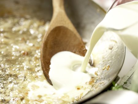 Gedämpfte Kalbsfiletsteaks Zubereitung Schritt 9 Gedämpfte Kalbsfiletsteaks Zubereitung Schritt 9