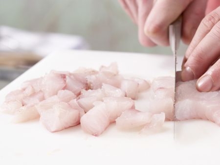 Gedämpfte Thai-Fischbällchen Zubereitung Schritt 4 Gedämpfte Thai-Fischbällchen Zubereitung Schritt 4