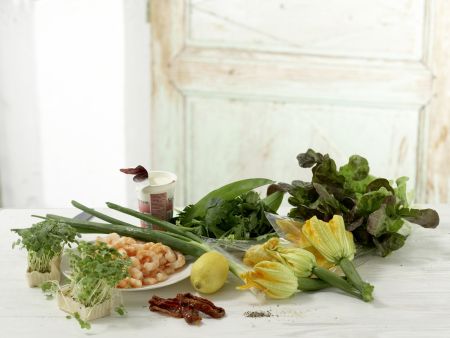 Gedämpfte Zucchiniblüten Zubereitung Schritt 1 Gedämpfte Zucchiniblüten Zubereitung Schritt 1