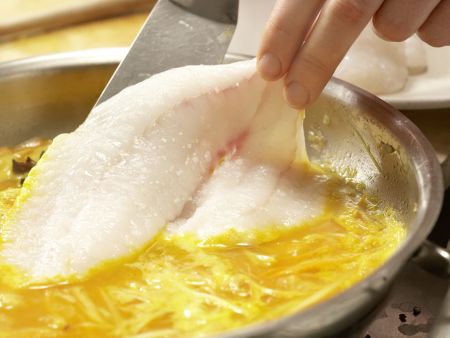 Gedünstete Steinbuttschnitte Zubereitung Schritt 5 Gedünstete Steinbuttschnitte Zubereitung Schritt 5