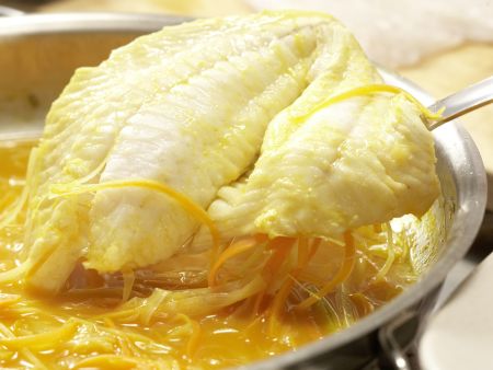 Gedünstete Steinbuttschnitte Zubereitung Schritt 6 Gedünstete Steinbuttschnitte Zubereitung Schritt 6