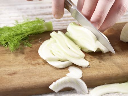 Gedünstetes Hähnchenbrustfilet Zubereitung Schritt 3 Gedünstetes Hähnchenbrustfilet Zubereitung Schritt 3