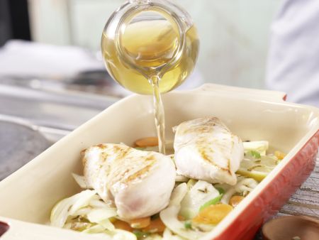 Gedünstetes Hähnchenbrustfilet Zubereitung Schritt 6 Gedünstetes Hähnchenbrustfilet Zubereitung Schritt 6