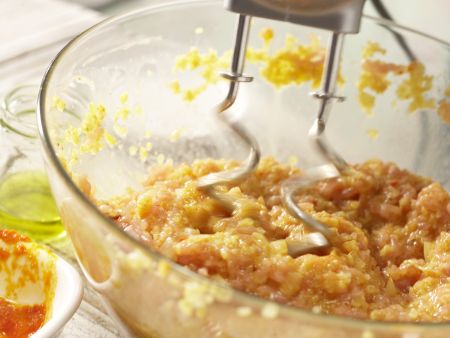 Geflügel-Bulgur-Bällchen Kicker Zubereitung Schritt 6 Geflügel-Bulgur-Bällchen Kicker Zubereitung Schritt 6