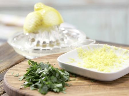 Gefüllte Lachsforelle Zubereitung Schritt 7 Gefüllte Lachsforelle Zubereitung Schritt 7