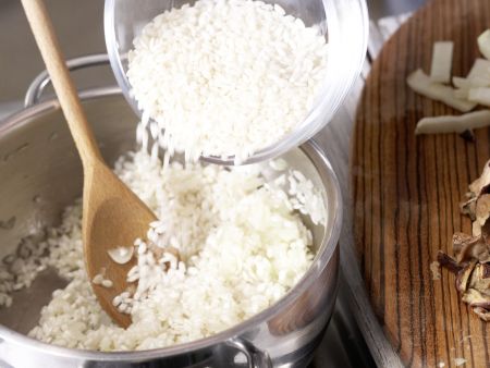 Gefüllte Mangoldrouladen Zubereitung Schritt 6 Gefüllte Mangoldrouladen Zubereitung Schritt 6