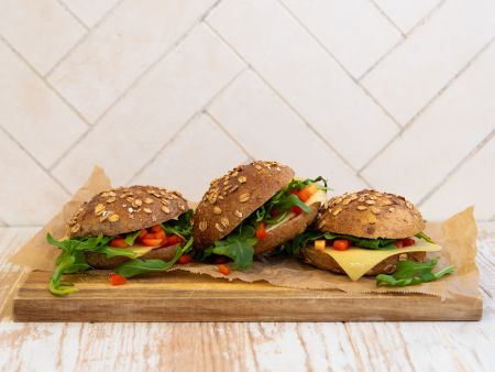 Gefüllte Pizzabrötchen