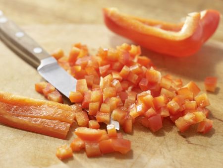 Gefüllte Putenröllchen in Tomatensauce Zubereitung Schritt 1 Gefüllte Putenröllchen in Tomatensauce Zubereitung Schritt 1