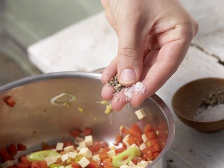 Gefüllte Reisblätter Zubereitung Schritt 4 Gefüllte Reisblätter Zubereitung Schritt 4