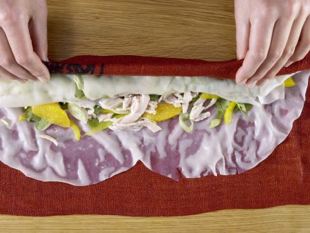 Gefüllte Reispapierrollen Zubereitung Schritt 7 Gefüllte Reispapierrollen Zubereitung Schritt 7