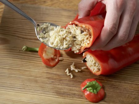 Gefüllte Spitzpaprika mit Reis Zubereitung Schritt 10 Gefüllte Spitzpaprika mit Reis Zubereitung Schritt 10