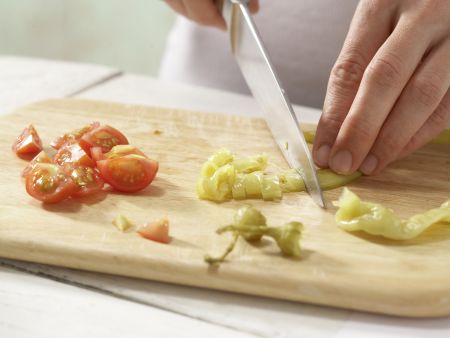 Gefüllte Tacos mit Schafskäse Zubereitung Schritt 2 Gefüllte Tacos mit Schafskäse Zubereitung Schritt 2