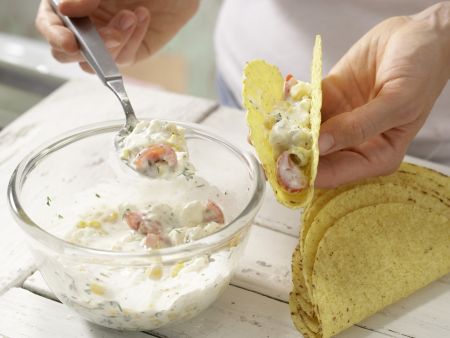 Gefüllte Tacos mit Schafskäse Zubereitung Schritt 5 Gefüllte Tacos mit Schafskäse Zubereitung Schritt 5