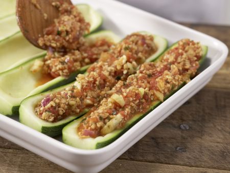 Gefüllte Zucchini mit Soja Zubereitung Schritt 7 Gefüllte Zucchini mit Soja Zubereitung Schritt 7