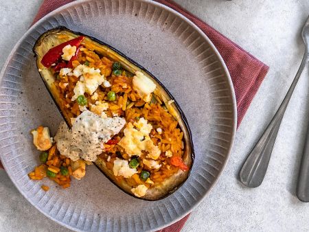 Gefüllte Aubergine mit rotem Curry
