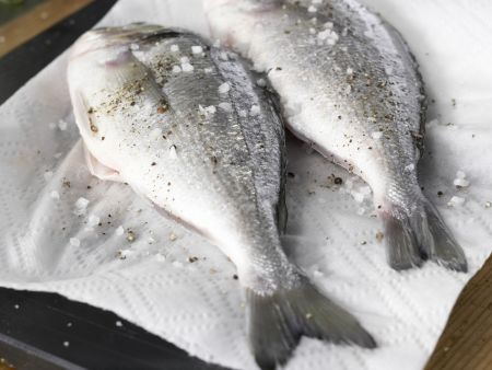 Gegrillte Doraden Zubereitung Schritt 1 Gegrillte Doraden Zubereitung Schritt 1