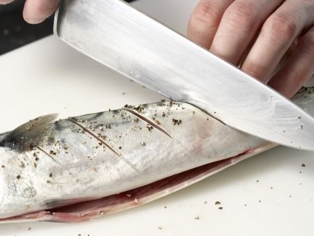 Gegrillte Kräutermakrele Zubereitung Schritt 3 Gegrillte Kräutermakrele Zubereitung Schritt 3
