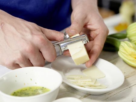 Gegrillte Zucchiniblüten Zubereitung Schritt 6 Gegrillte Zucchiniblüten Zubereitung Schritt 6