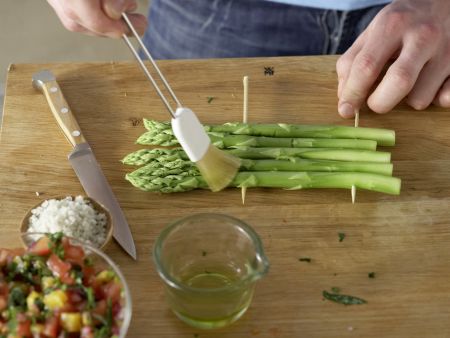 Gegrillter grüner Spargel Zubereitung Schritt 10 Gegrillter grüner Spargel Zubereitung Schritt 10