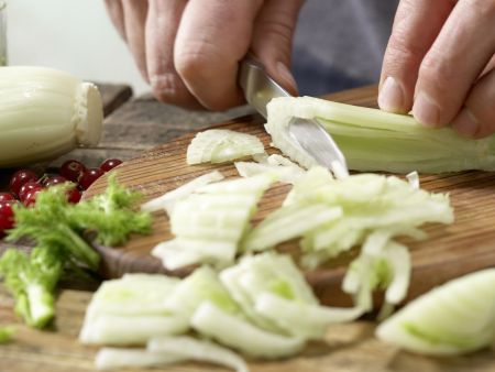 Gegrillter Lachs mit Fenchel Zubereitung Schritt 1 Gegrillter Lachs mit Fenchel Zubereitung Schritt 1