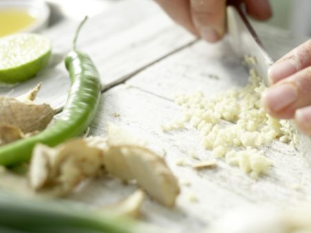 Gegrilltes Melonen-Relish Zubereitung Schritt 1 Gegrilltes Melonen-Relish Zubereitung Schritt 1