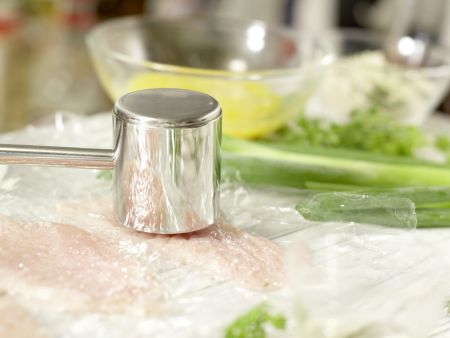 Gekräuterte Hähnchenschnitzel Zubereitung Schritt 3 Gekräuterte Hähnchenschnitzel Zubereitung Schritt 3