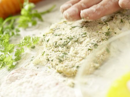 Gekräuterte Hähnchenschnitzel Zubereitung Schritt 4 Gekräuterte Hähnchenschnitzel Zubereitung Schritt 4