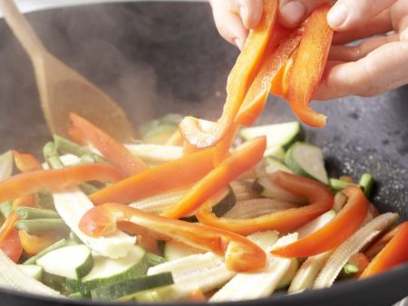 Gelbes Gemüse-Curry Zubereitung Schritt 11 Gelbes Gemüse-Curry Zubereitung Schritt 11