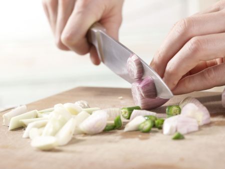 Gelbes Gemüse-Curry Zubereitung Schritt 3 Gelbes Gemüse-Curry Zubereitung Schritt 3