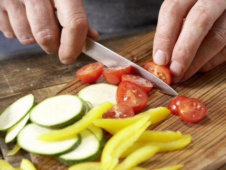 Gemüse-Dinkel-Fladen Zubereitung Schritt 3 Gemüse-Dinkel-Fladen Zubereitung Schritt 3