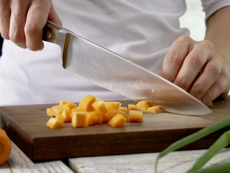 Gemüse-Kassler-Eintopf Zubereitung Schritt 1 Gemüse-Kassler-Eintopf Zubereitung Schritt 1