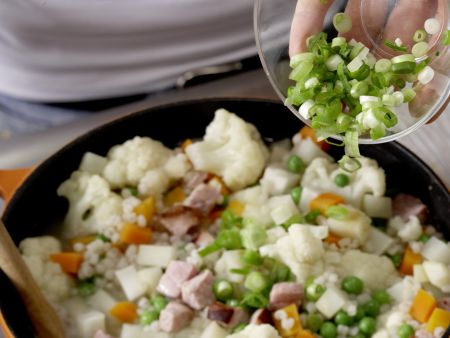 Gemüse-Kassler-Eintopf Zubereitung Schritt 8 Gemüse-Kassler-Eintopf Zubereitung Schritt 8