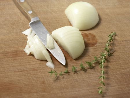 Gemüsesauce – besonders würzig Zubereitung Schritt 1 Gemüsesauce – besonders würzig Zubereitung Schritt 1