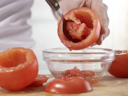 Geschmorte Thunfisch-Tomaten Zubereitung Schritt 4 Geschmorte Thunfisch-Tomaten Zubereitung Schritt 4