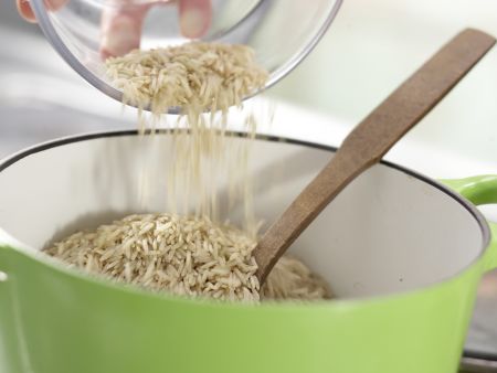 Geschmorter Reis Zubereitung Schritt 2 Geschmorter Reis Zubereitung Schritt 2