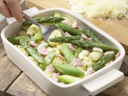 Gnocchi-Spargel-Auflauf Zubereitung Schritt 9 Gnocchi-Spargel-Auflauf Zubereitung Schritt 9