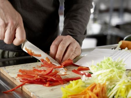 Griechische Gemüsepfanne Zubereitung Schritt 4 Griechische Gemüsepfanne Zubereitung Schritt 4