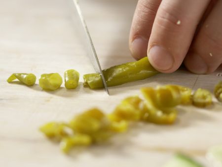 Griechischer Thunfischsalat Zubereitung Schritt 6 Griechischer Thunfischsalat Zubereitung Schritt 6
