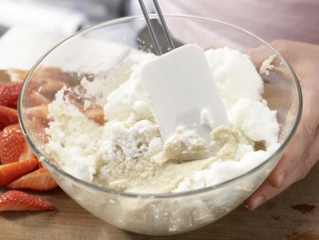 Grießpfannkuchen mit Rhabarber Zubereitung Schritt 5 Grießpfannkuchen mit Rhabarber Zubereitung Schritt 5